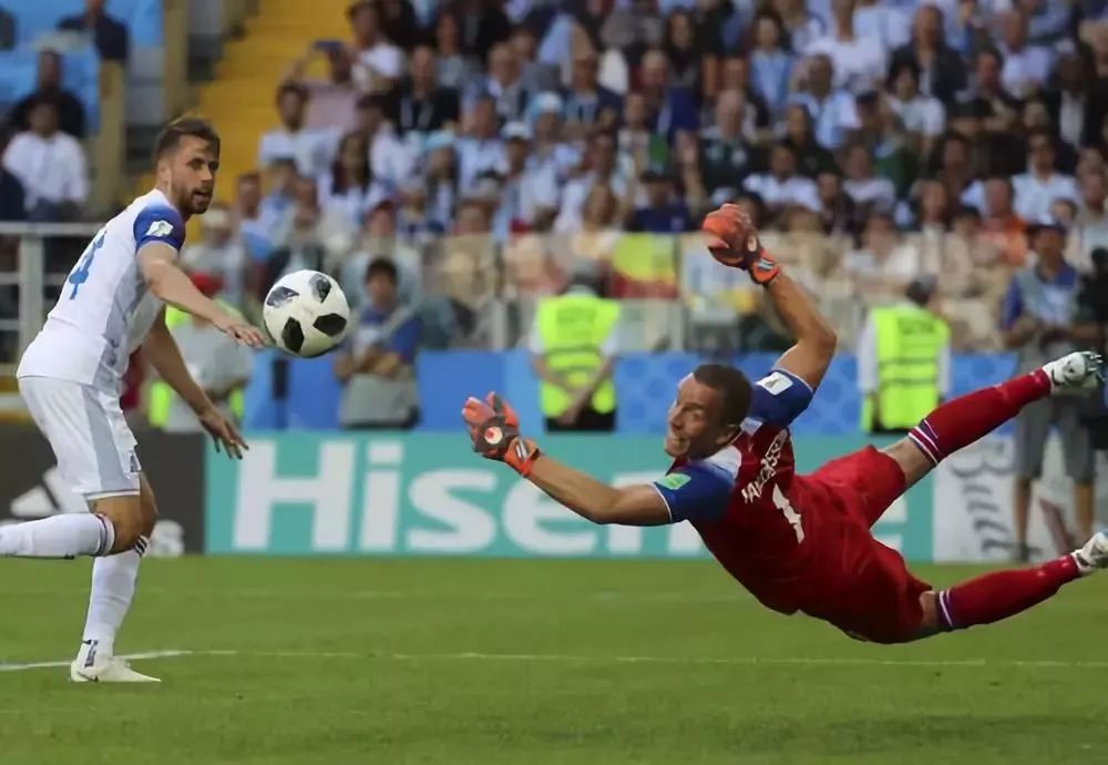  那不勒斯年轻门将零封领头羊  