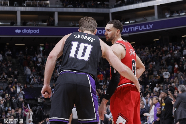  福克斯极速突破撕裂防线，国王爆冷击溃掘金